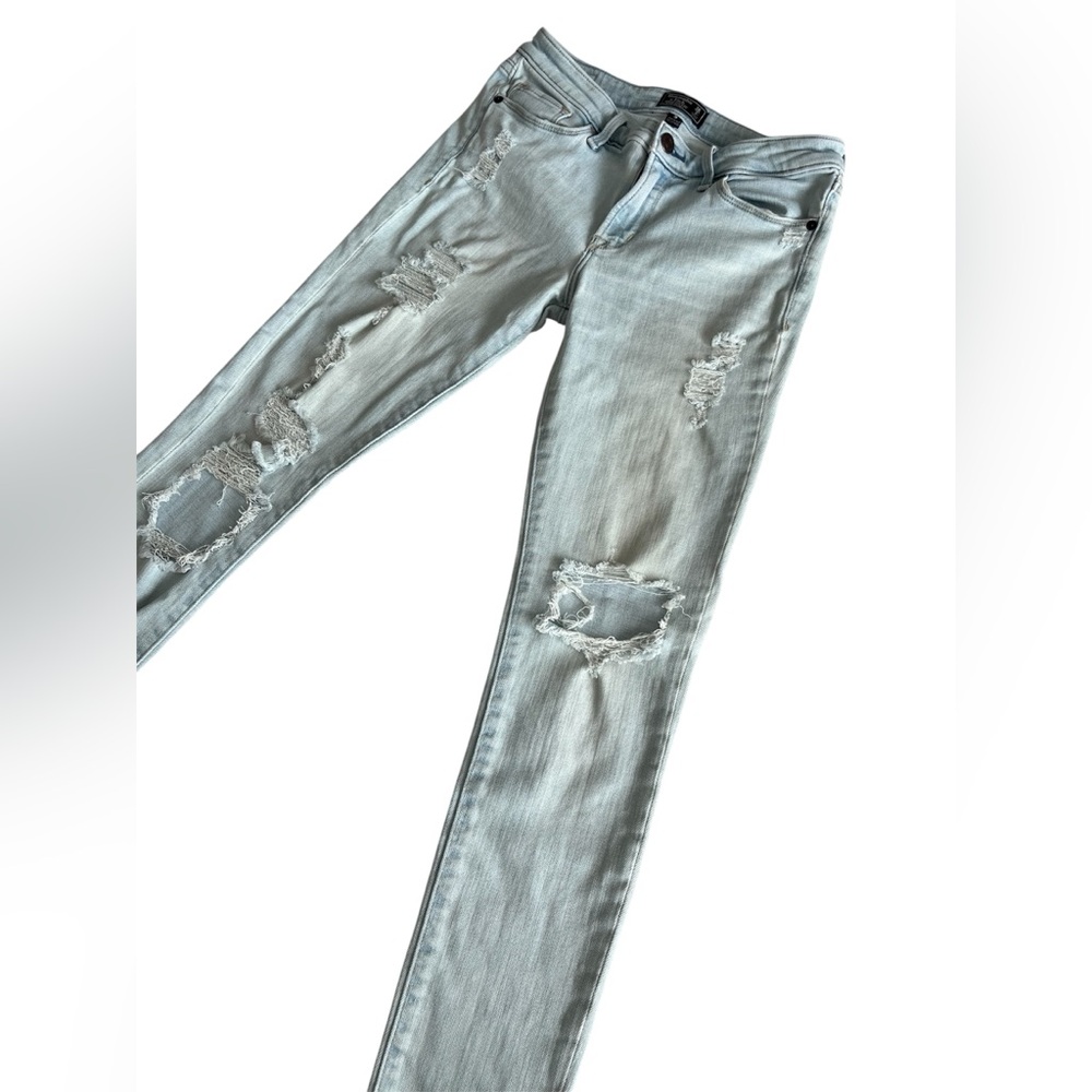 Light Blue Abercrombie and Fitch Harper Low Rise Super Skinny Women’s Distressed